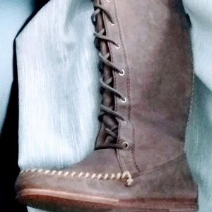 Frye Tall Moccasin Lace Up Leather Boots Women 7